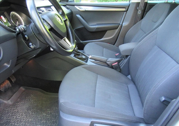Skoda Octavia cena 55900 przebieg: 157500, rok produkcji 2017 z Krotoszyn małe 154